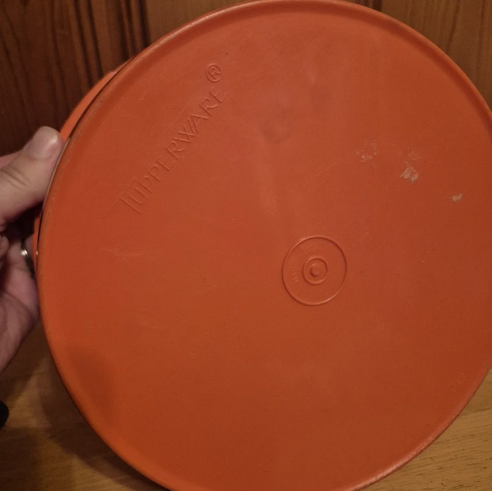 ❤️‍🔥 Vintage Tupperware Orange Servalier Storage Container Canister w/ Lid